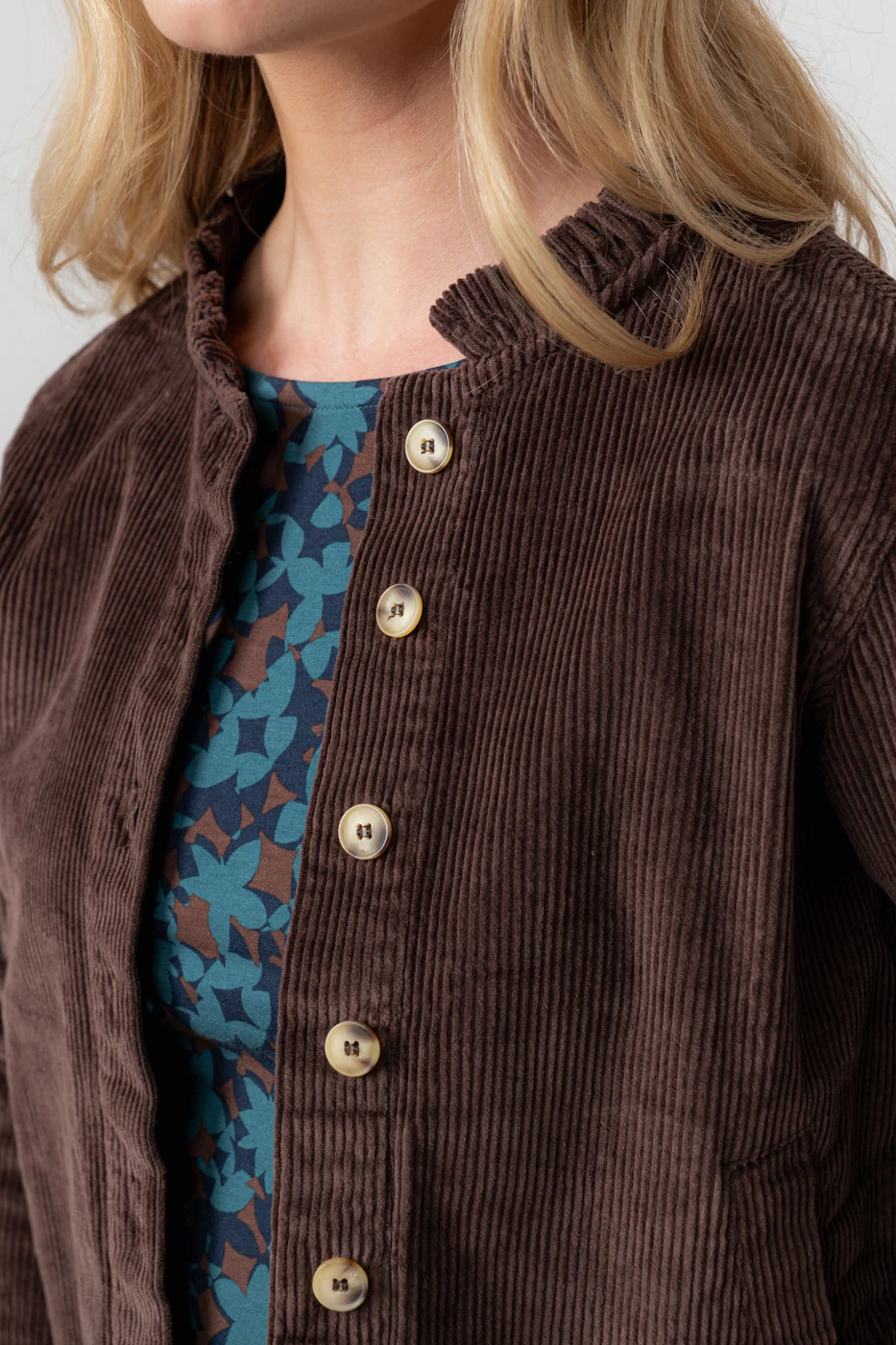Rene Stretch Jumbo Cord Jacket Chocolate - Image 5