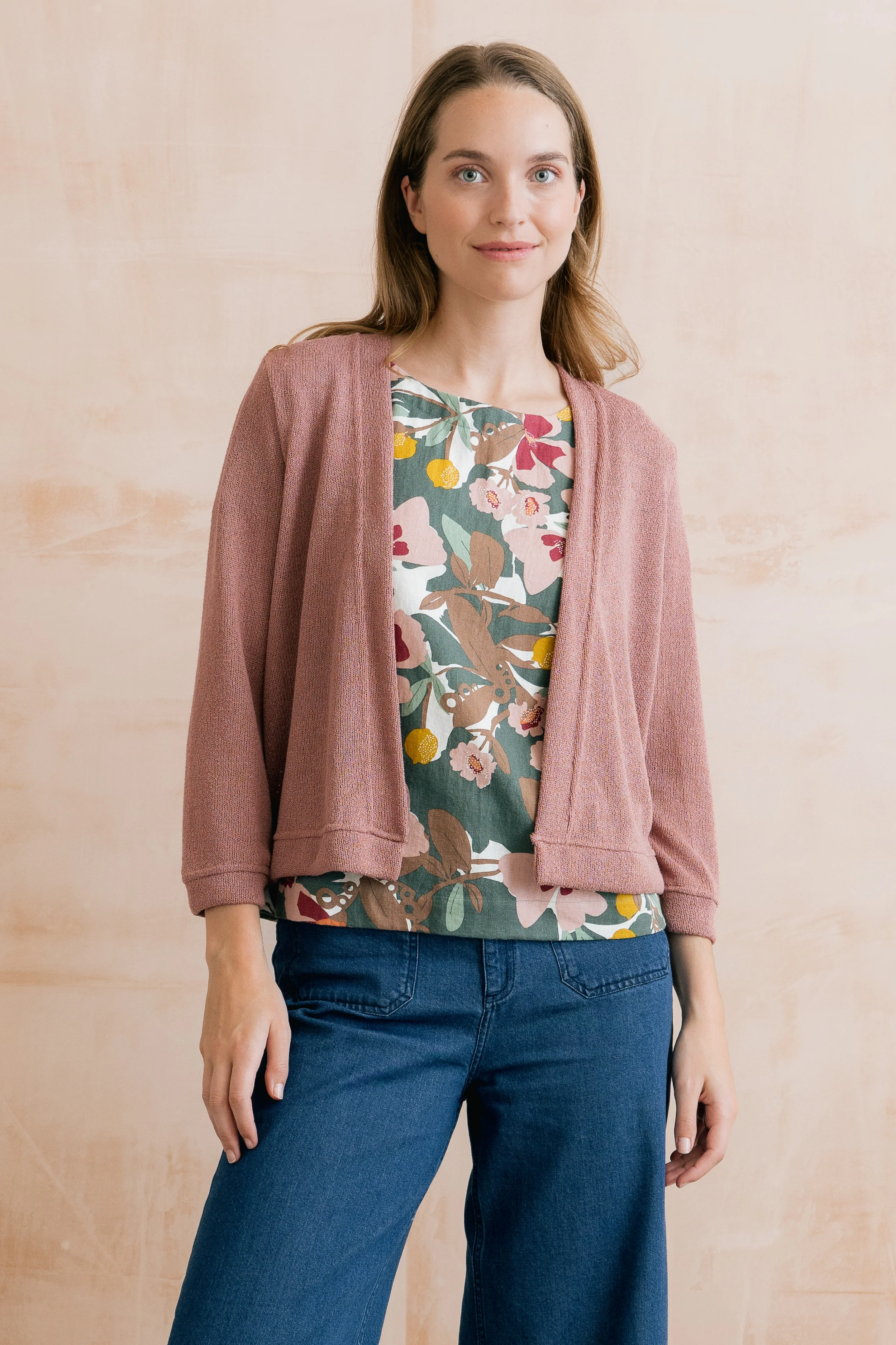 Shore Light Knit Cropped Cardigan Soft Pink - Image 3