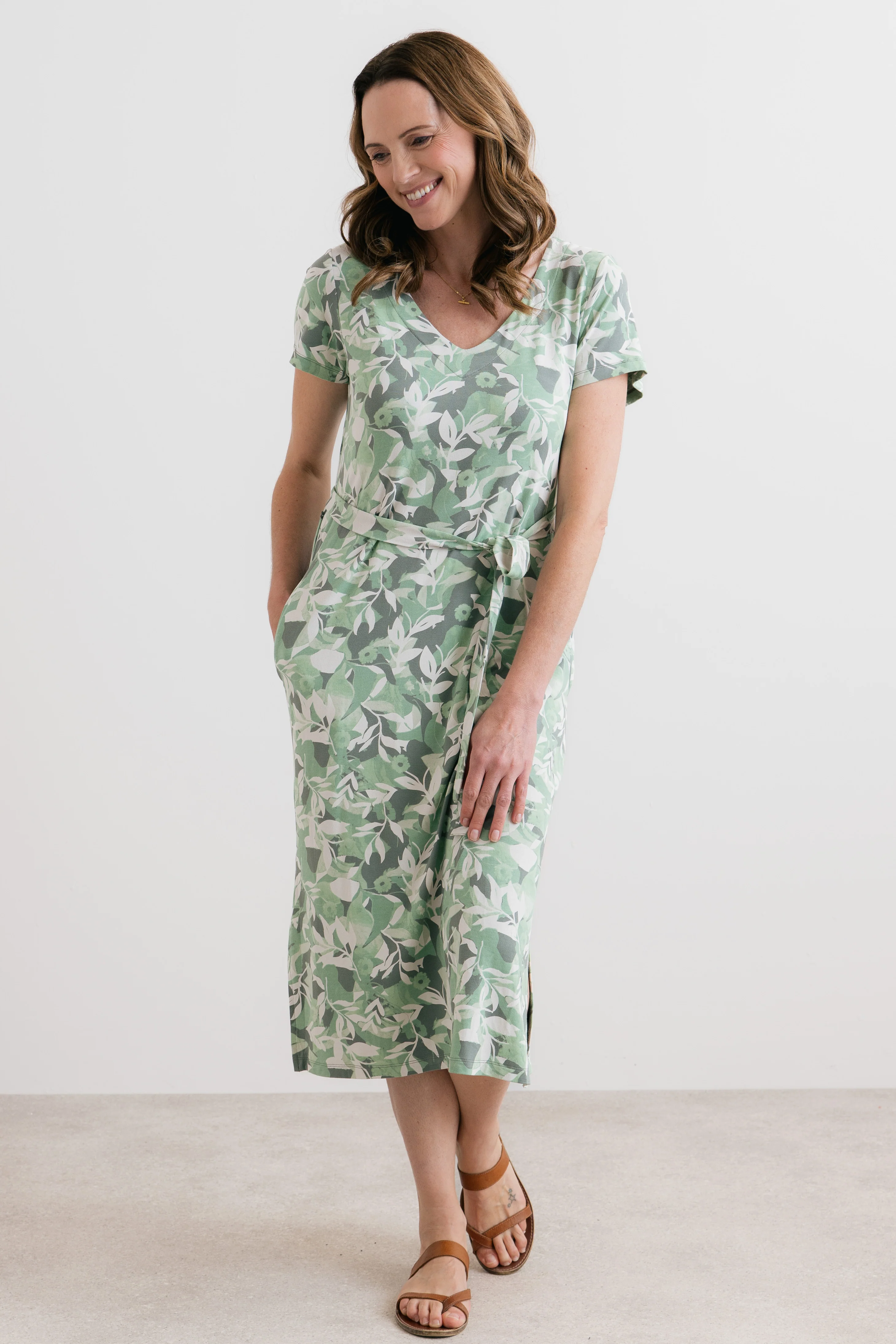 Weekend Jersey Printed T-Shirt Midi Dress Green - Image 2