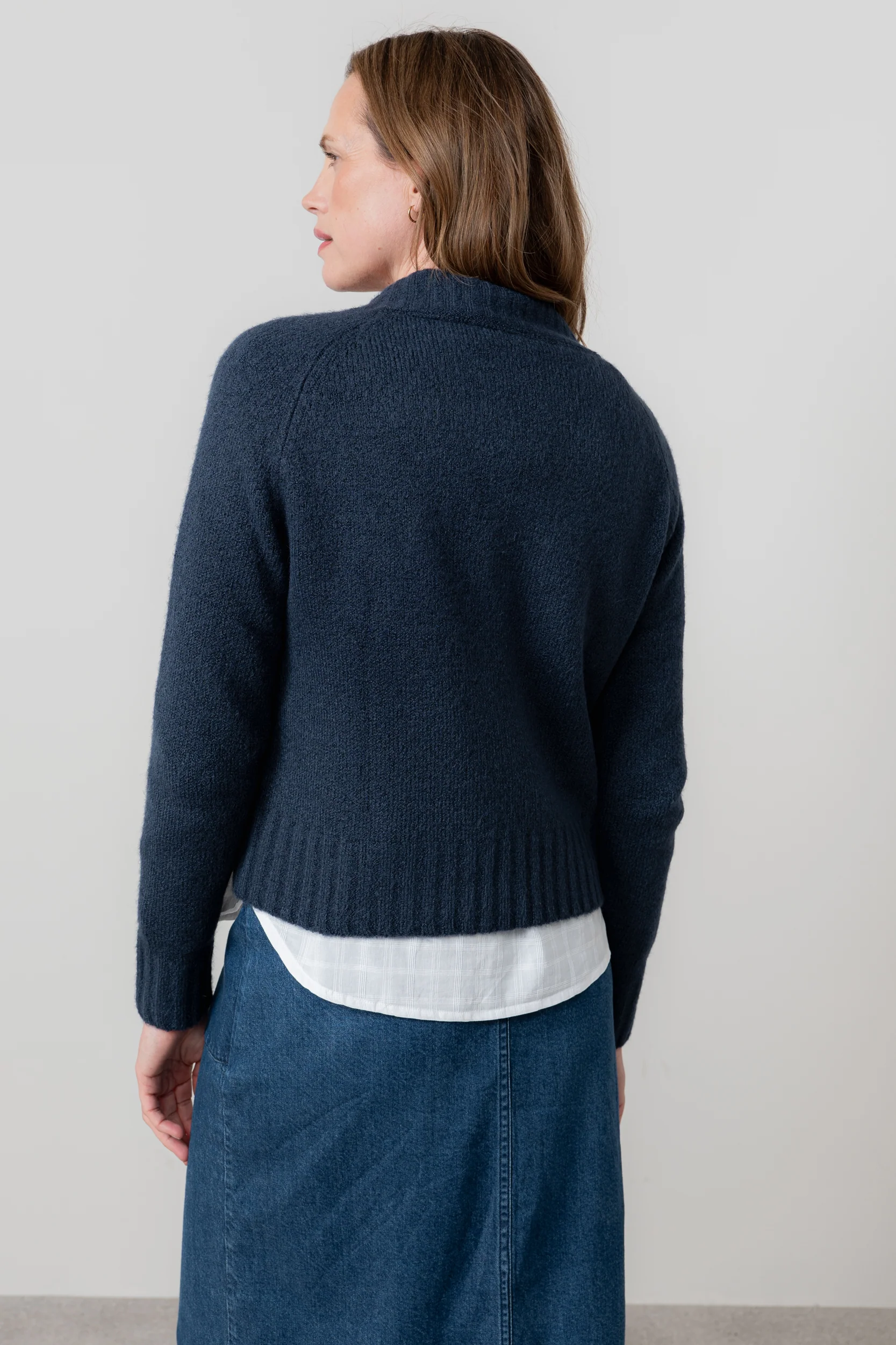 Woodchester V-Neck Boxy Knit Jumper Navy - Image 4